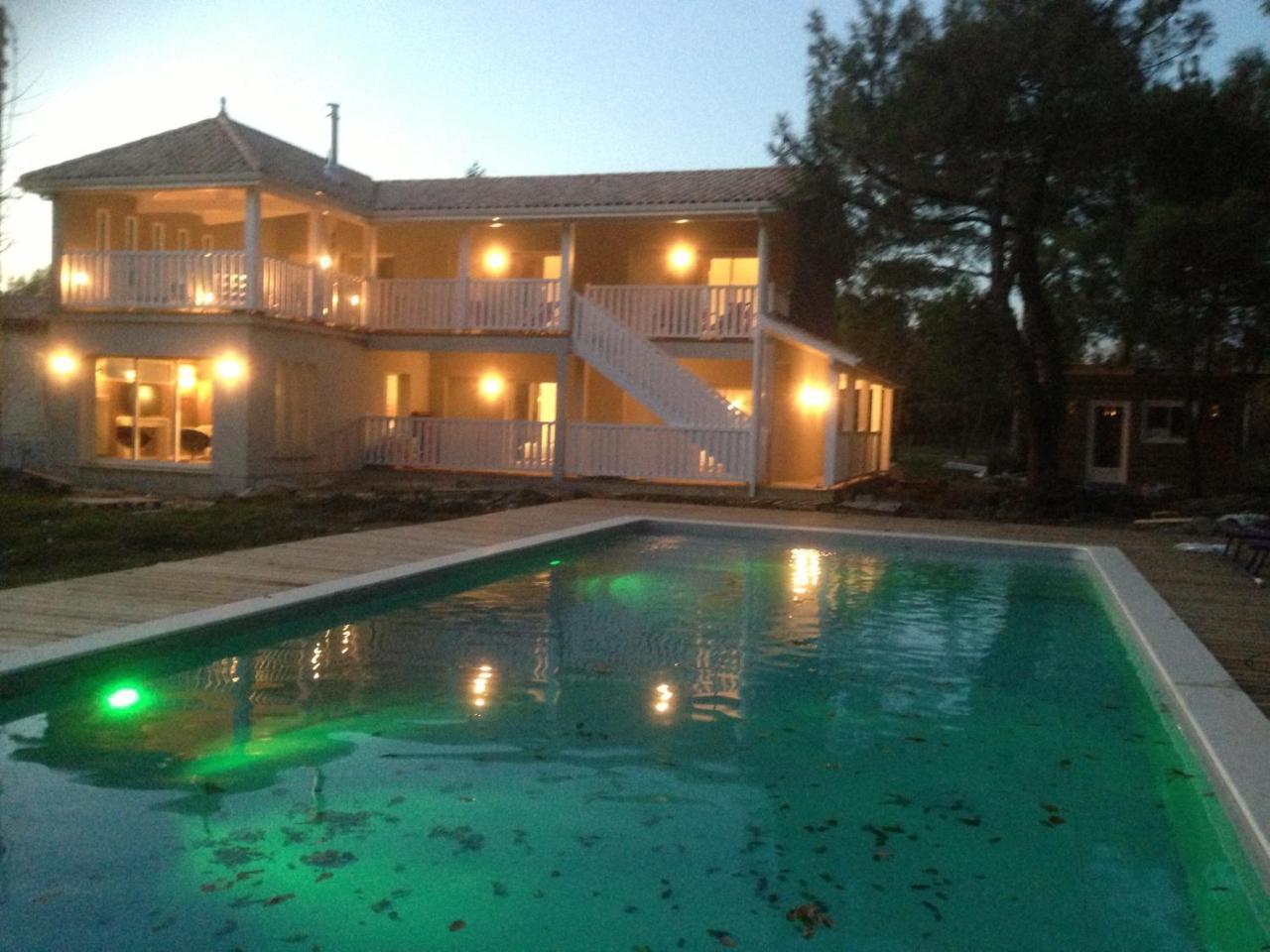 Domaine De Giron Bed and Breakfast Moulis-en-Médoc Buitenkant foto